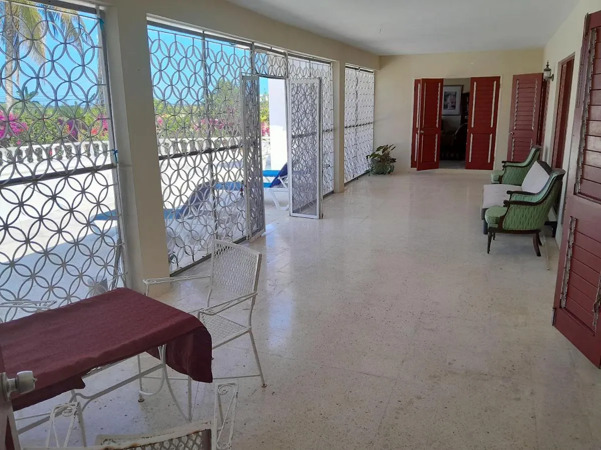 Villa Chinnor-Kent Ave Montego Bay
