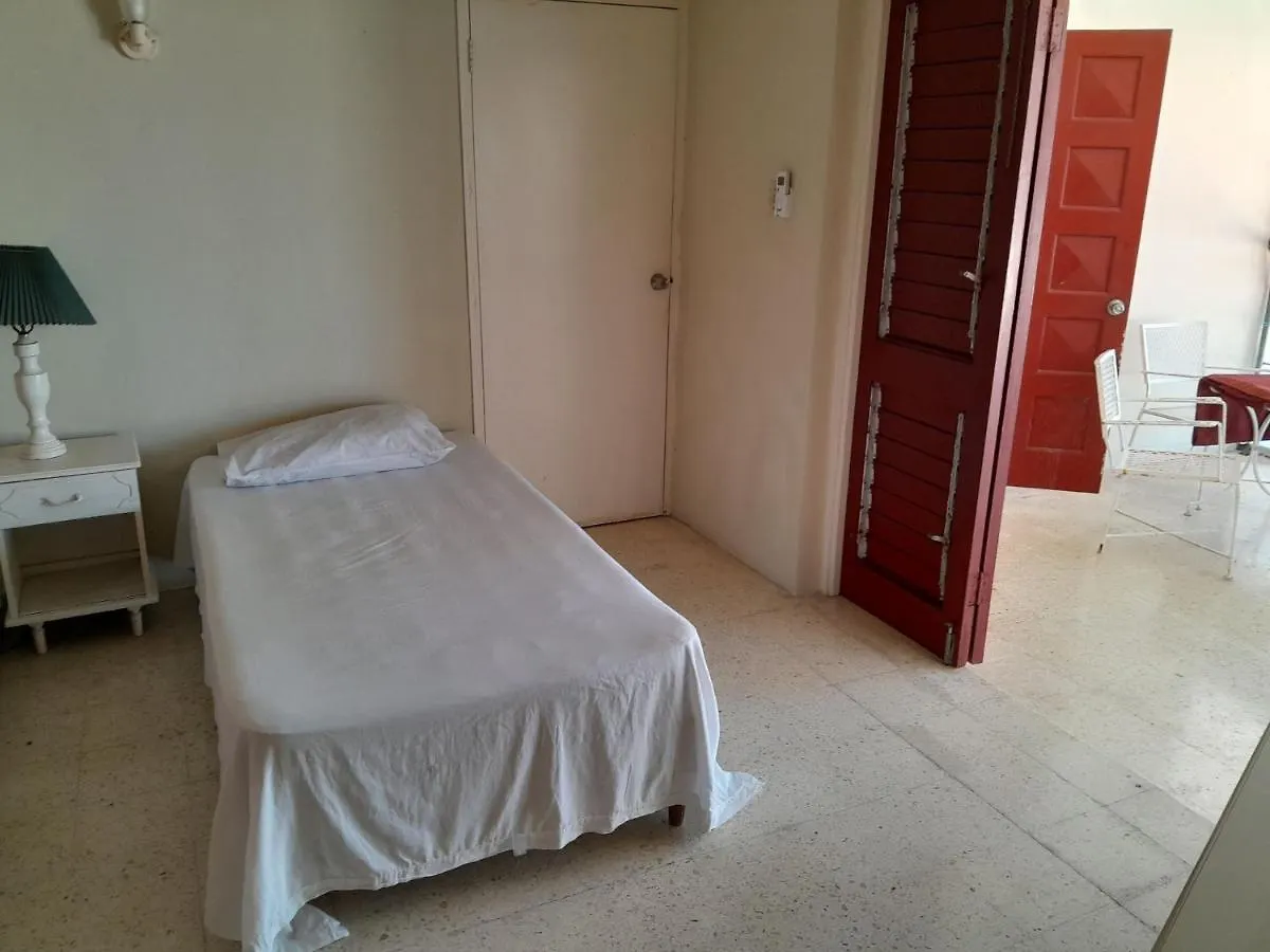 Villa Chinnor-Kent Ave Montego Bay
