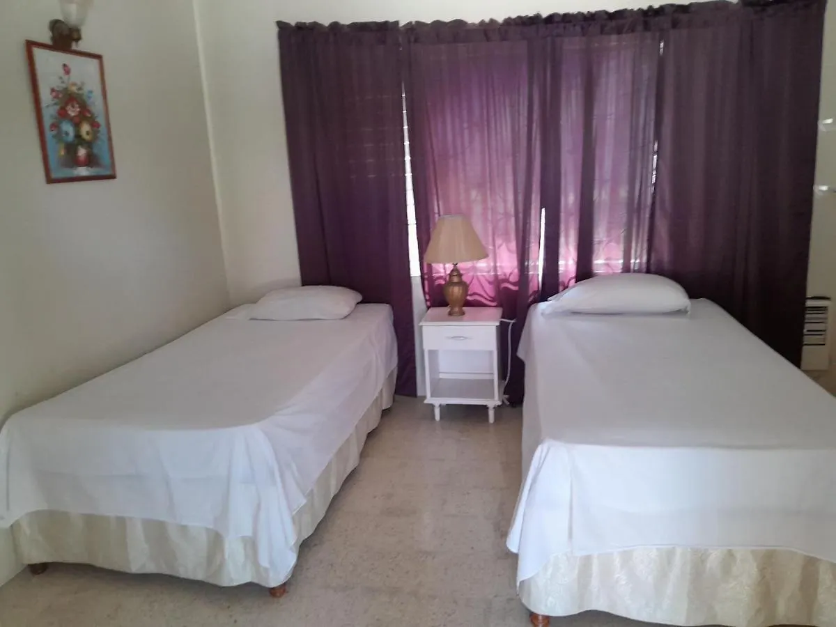Villa Chinnor-Kent Ave Montego Bay