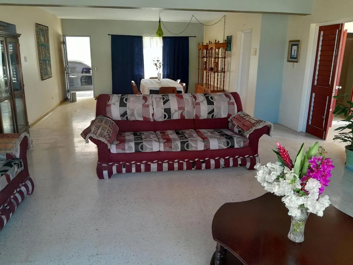 Villa Chinnor-Kent Ave Montego Bay 0*,  Jamaica