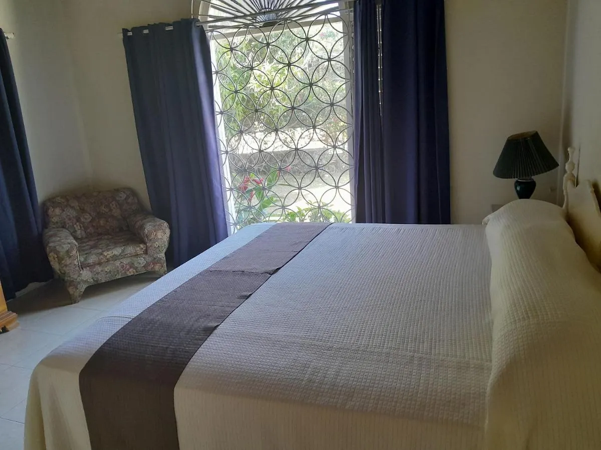 Villa Chinnor-Kent Ave Montego Bay 0*,  Jamaica